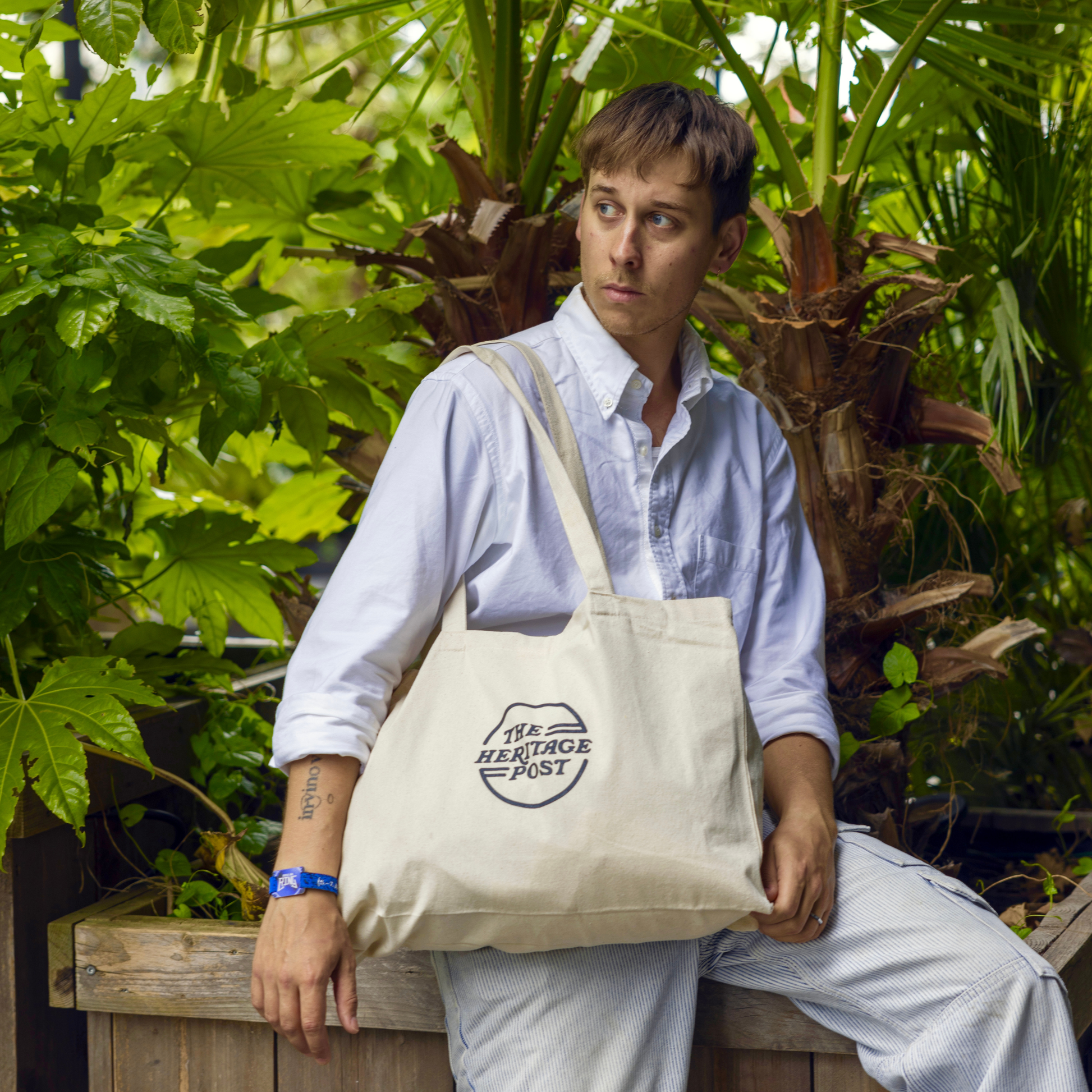 The_Heritage_Post_Field_Tote_Baumwolltasche_Unisex_mood_6491f8d3-1fcc-40e4-8cd7-c9b48f9ea42b